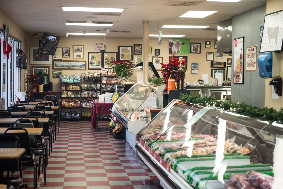 PETE'S FINE MEATS Mohle Design